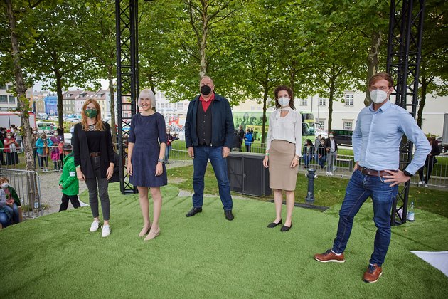 Unsere niederbayerischen Direktkandidat*innen. - Foto: Tobias Köhler