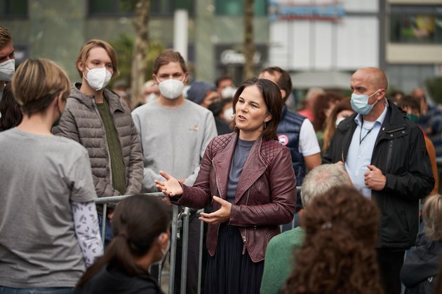 Annalena Baerbock beantwortet Fragen aus dem Publikum. - Foto: Tobias Köhler