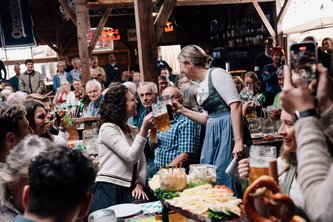 Katharina Schulze, Fraktionsvorsitzende der Landtags-GRÜNEN, beim Gillamoos 2025